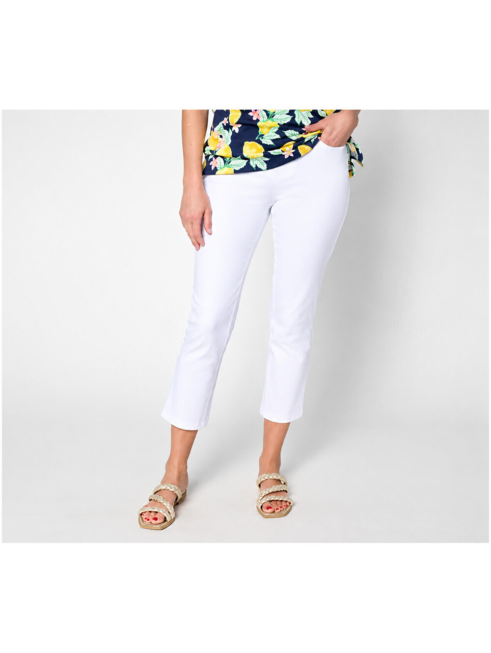 Belle by Kim Gravel Regular Primabelle Girlfriend Twill Crop Jeans White, Size 2